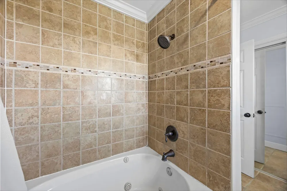 4023 1st Street Galveston, TX 77554