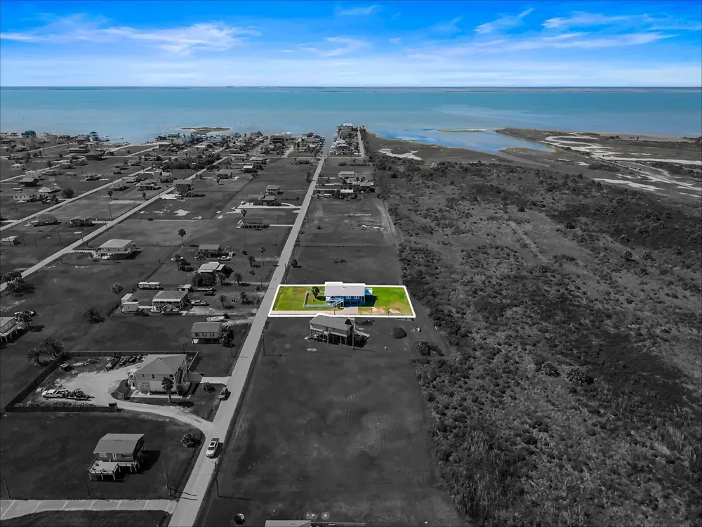 4023 1st Street Galveston, TX 77554