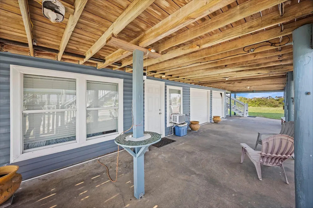 4023 1st Street Galveston, TX 77554