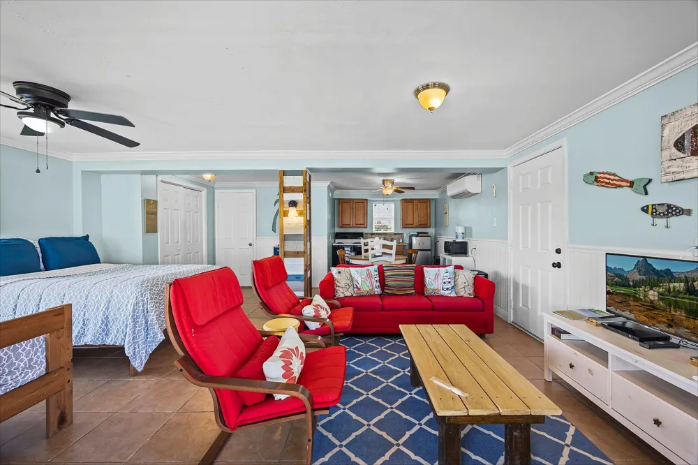 4023 1st Street Galveston, TX 77554