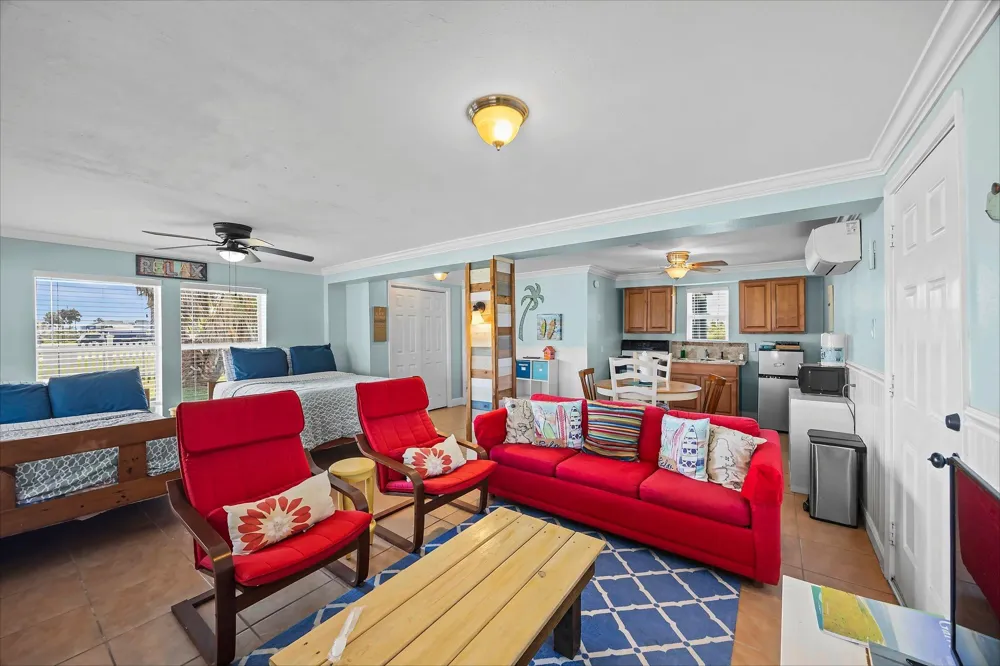 4023 1st Street Galveston, TX 77554