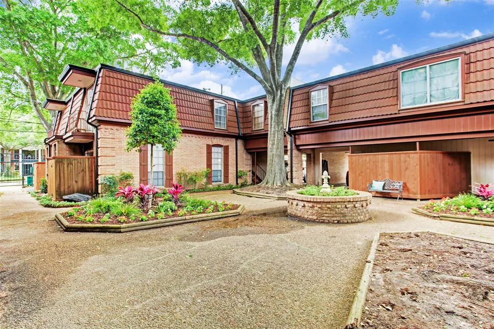 3401 Timmons Lane #14 Houston, TX 77027