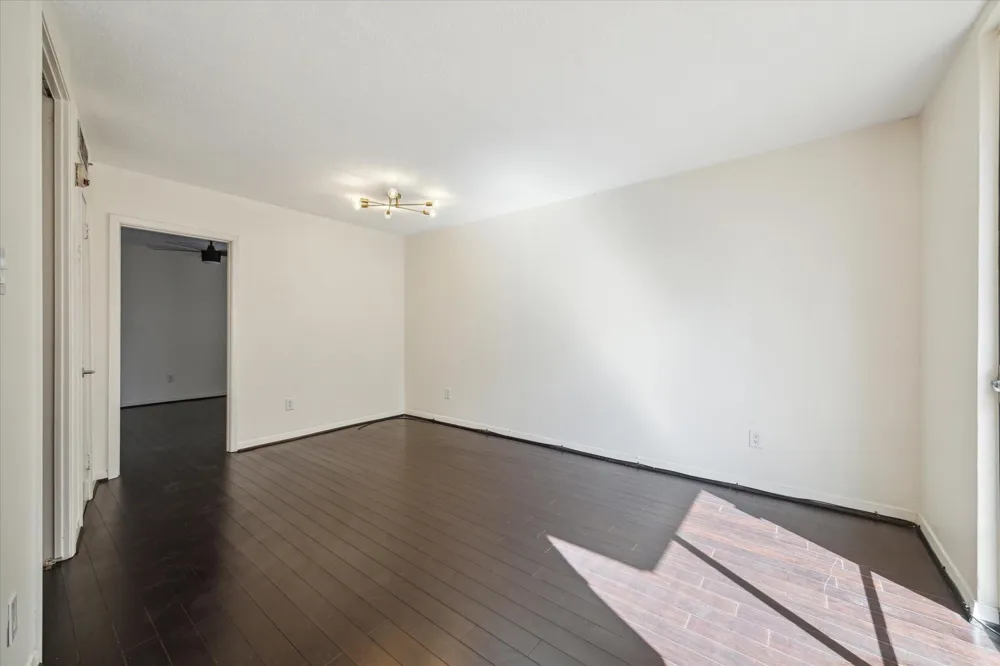 3401 Timmons Lane #14 Houston, TX 77027