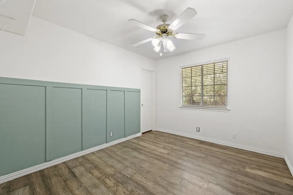 217 Sailors Run Lakeway, TX 78734