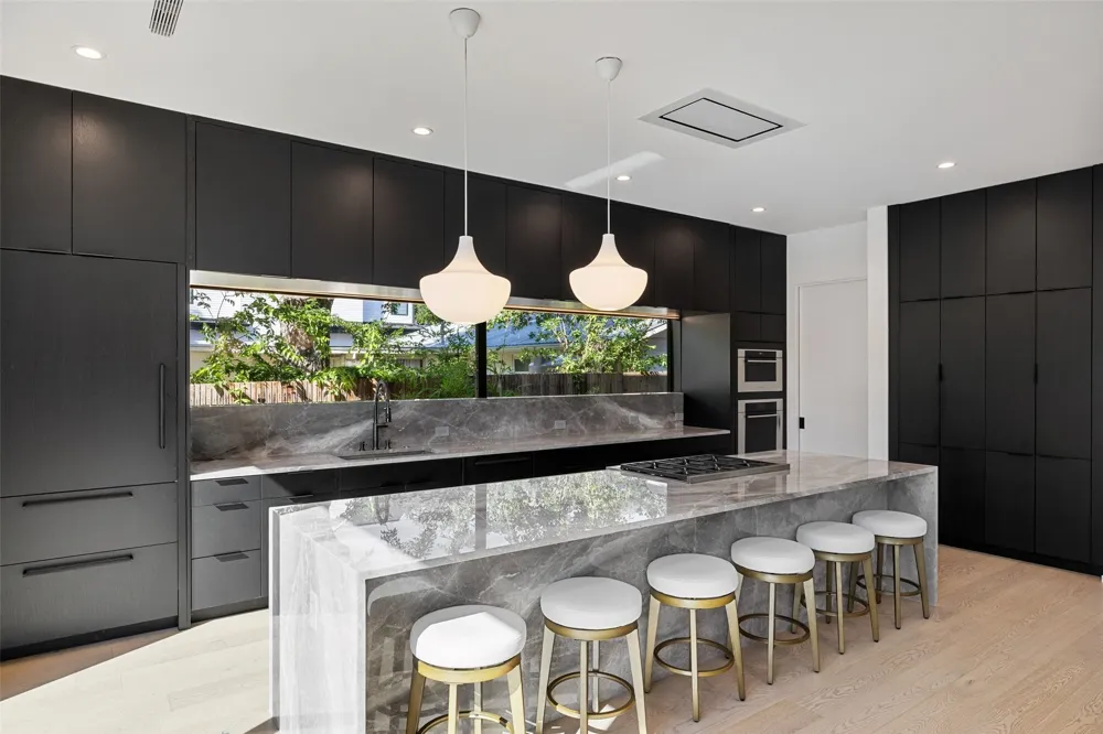 1304 Folts Avenue Austin, TX 78704