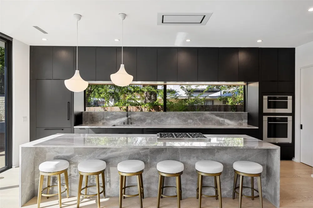 1304 Folts Avenue Austin, TX 78704