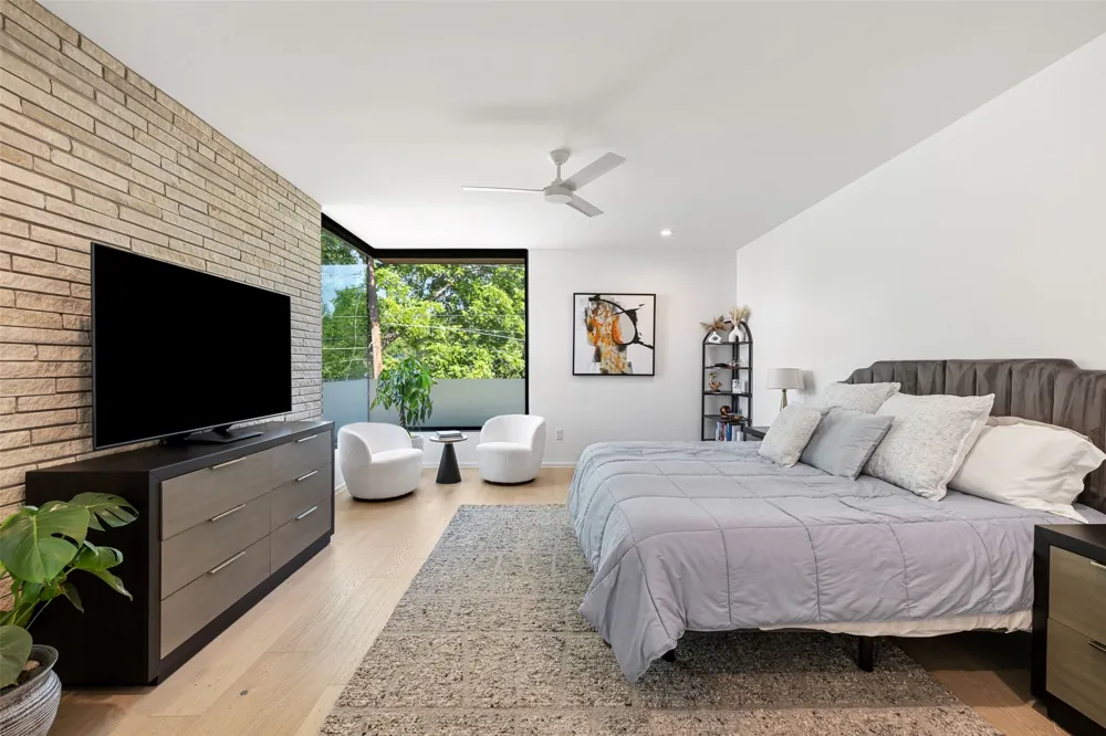 1304 Folts Avenue Austin, TX 78704