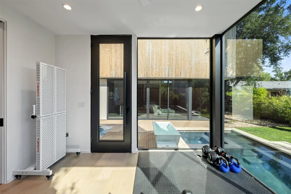 1304 Folts Avenue Austin, TX 78704