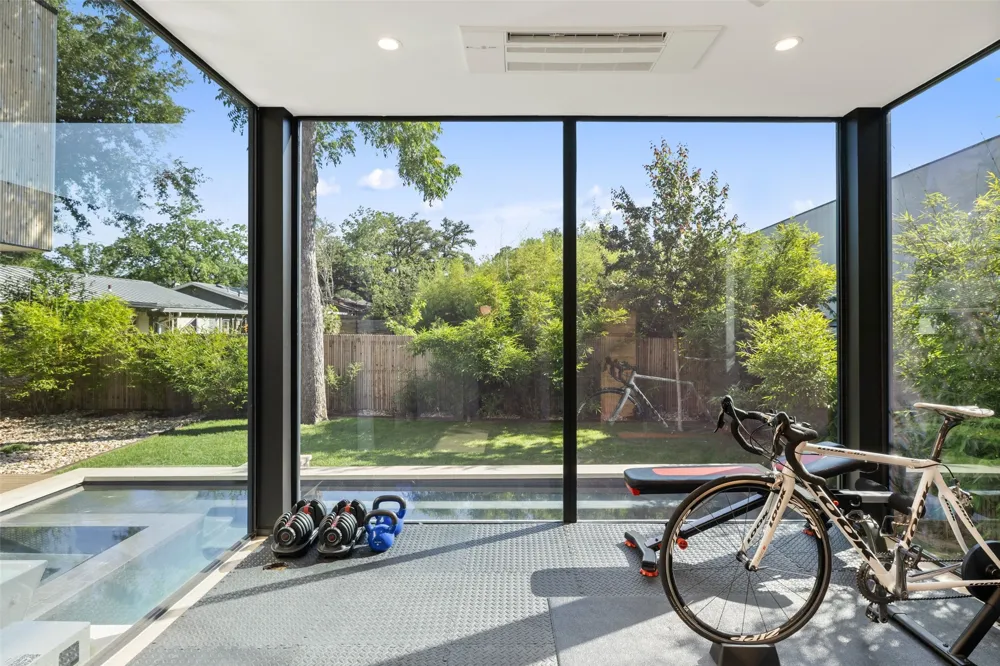1304 Folts Avenue Austin, TX 78704