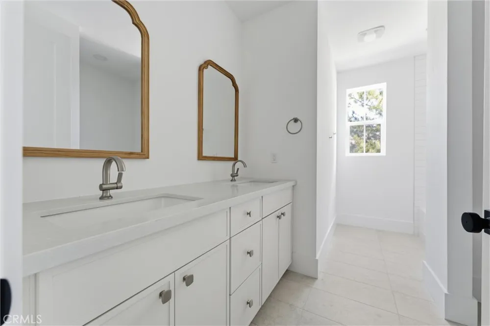 29840 Pinedale Tehachapi, CA 93561