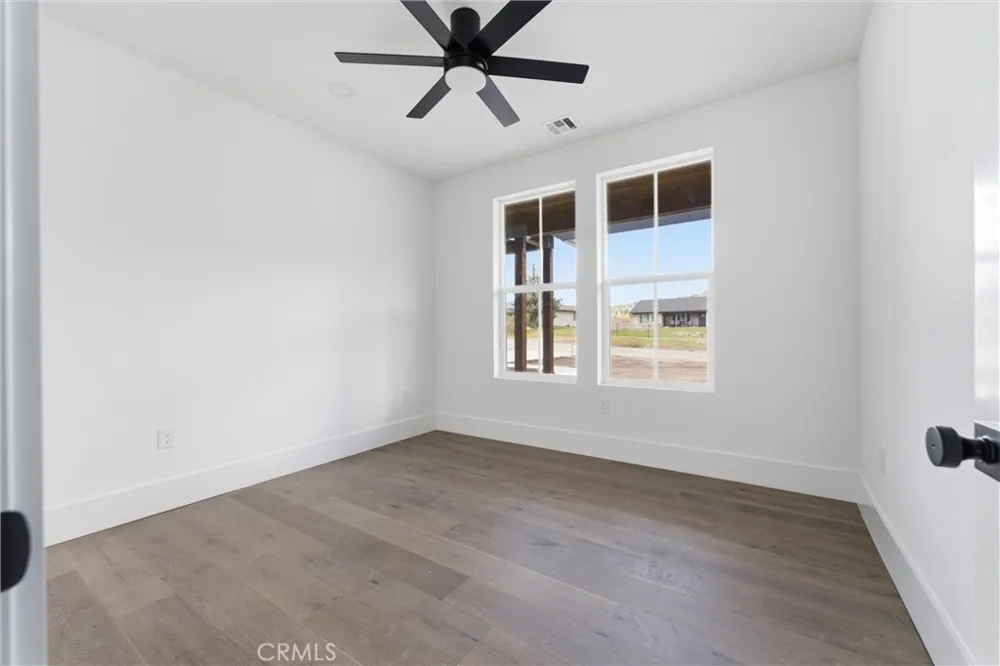 29840 Pinedale Tehachapi, CA 93561