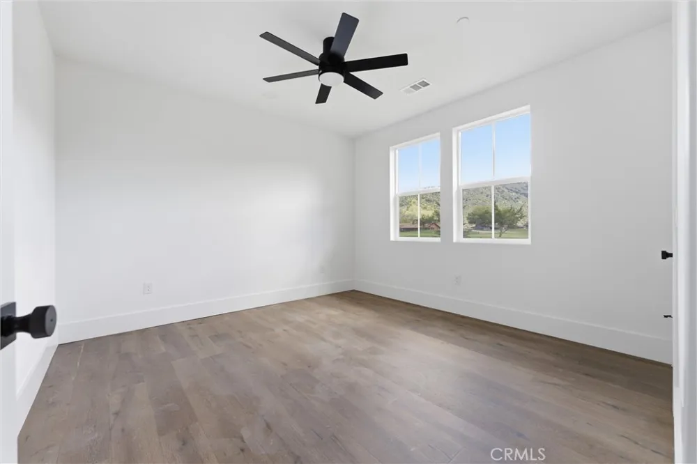29840 Pinedale Tehachapi, CA 93561