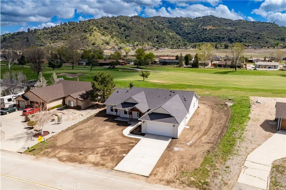 29840 Pinedale Tehachapi, CA 93561
