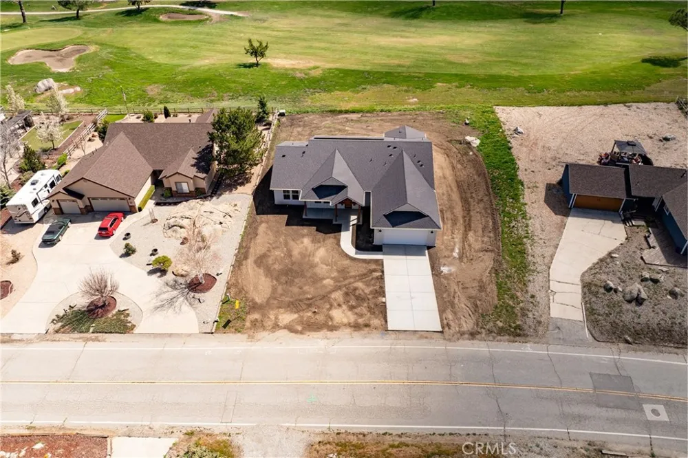 29840 Pinedale Tehachapi, CA 93561