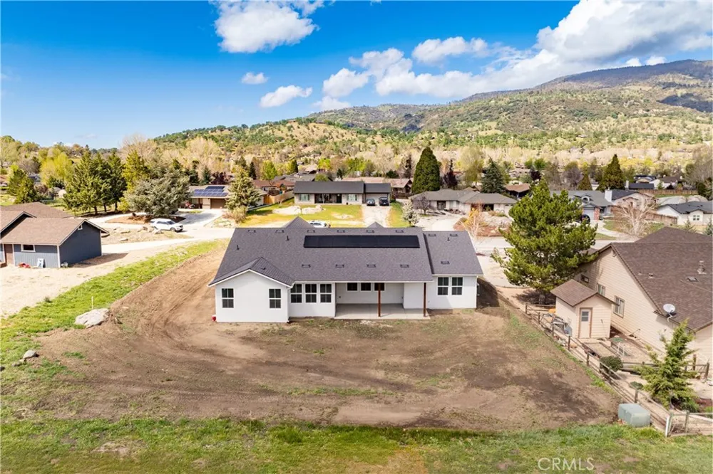 29840 Pinedale Tehachapi, CA 93561