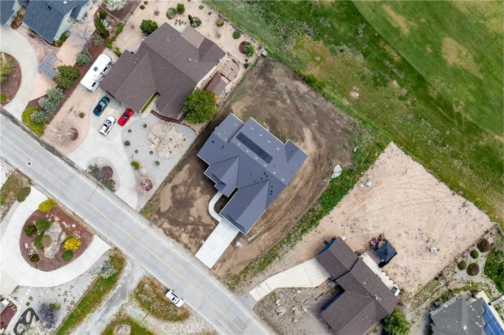29840 Pinedale Tehachapi, CA 93561