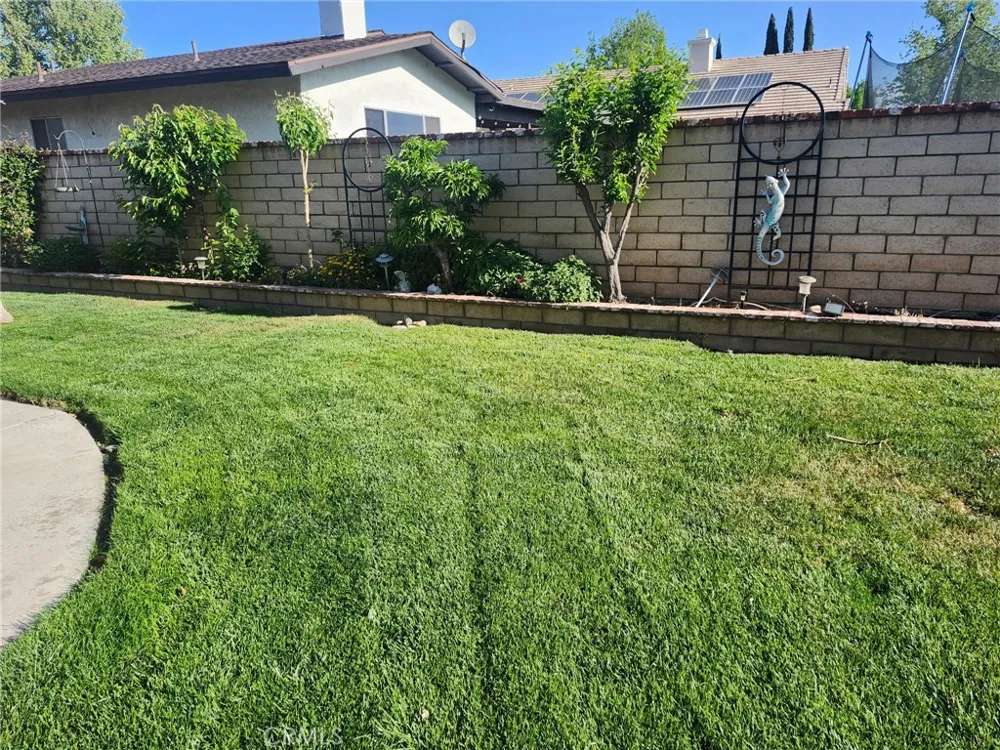 12855 Candlewick Lane Victorville, CA 92395