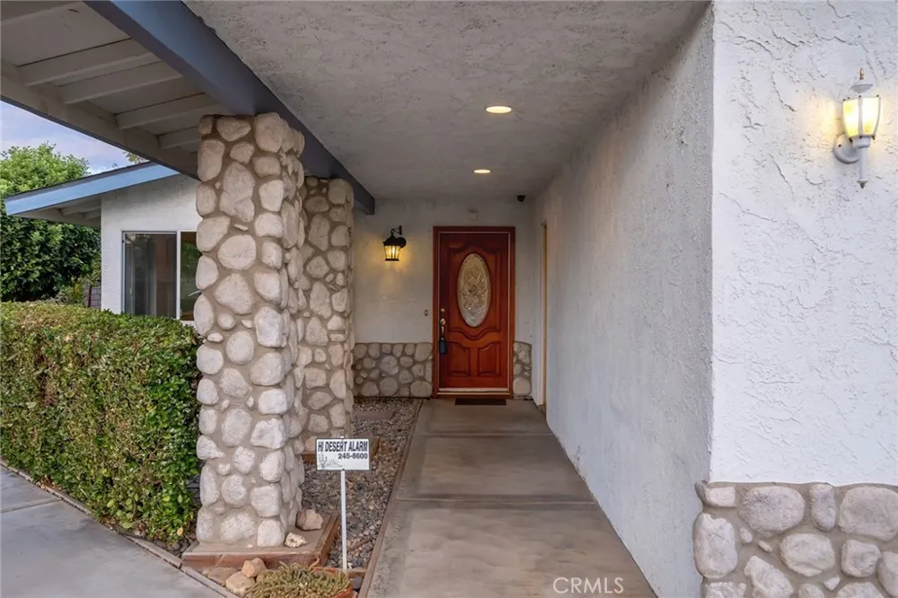 12855 Candlewick Lane Victorville, CA 92395
