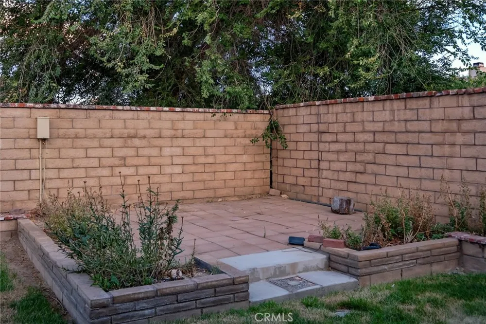 12855 Candlewick Lane Victorville, CA 92395