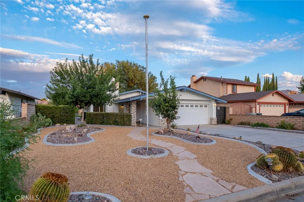 12855 Candlewick Lane Victorville, CA 92395