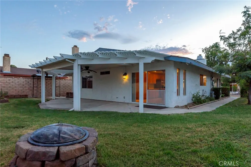 12855 Candlewick Lane Victorville, CA 92395