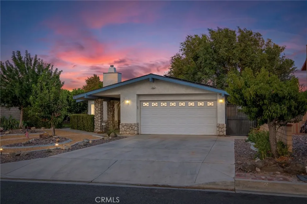 12855 Candlewick Lane Victorville, CA 92395