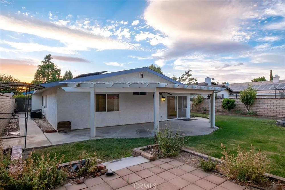 12855 Candlewick Lane Victorville, CA 92395