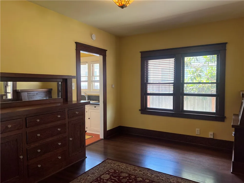 1126 W Center Street Anaheim, CA 92805