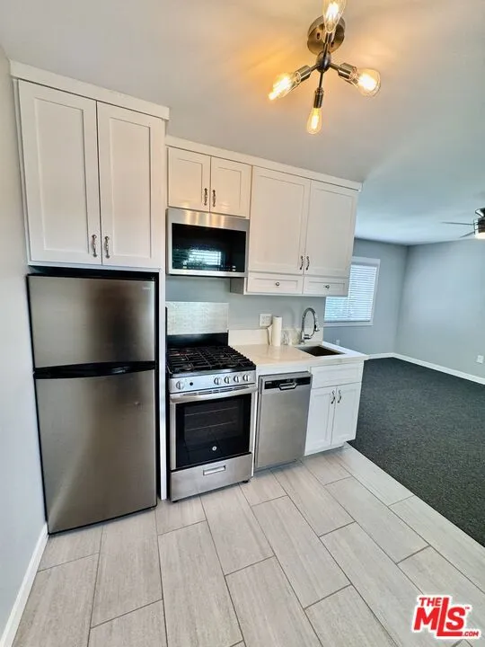 613 S Prairie Avenue #13 Inglewood, CA 90301