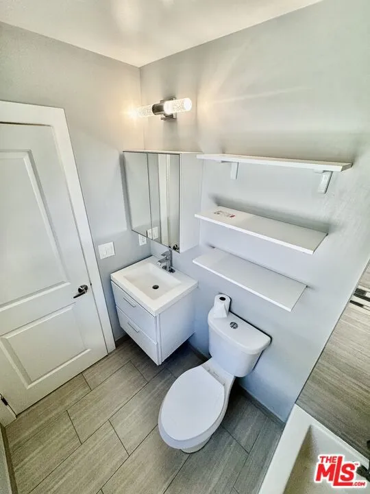 613 S Prairie Avenue #13 Inglewood, CA 90301