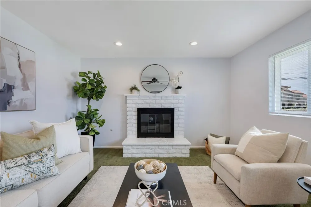 116 E Hoover Orange, CA 92867