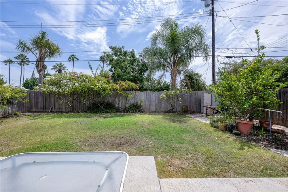 116 E Hoover Orange, CA 92867