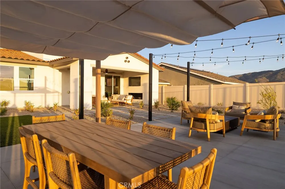 39270 Saddle Drive Palmdale, CA 93551