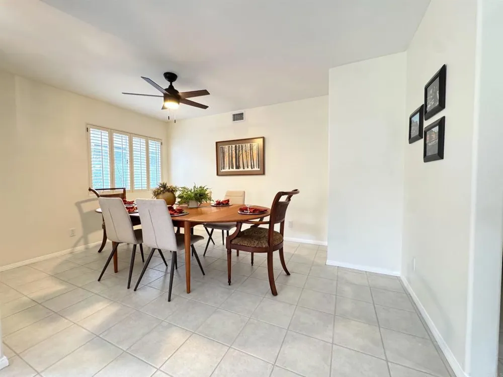 1241 Pearlbush Court El Cajon, CA 92019
