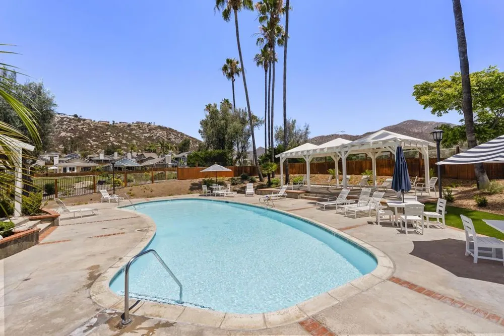 1241 Pearlbush Court El Cajon, CA 92019