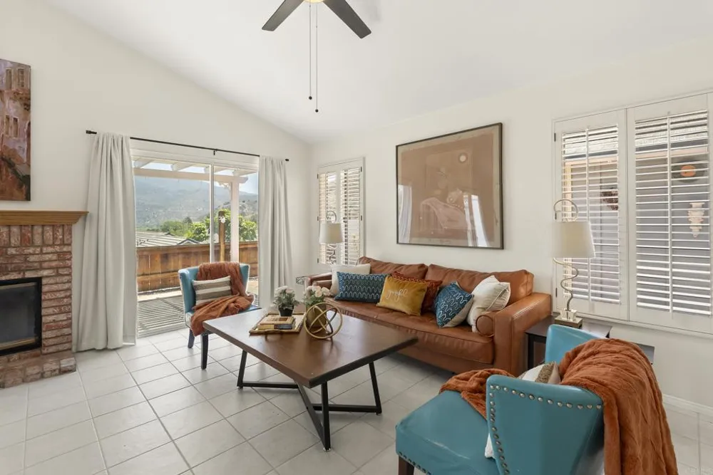 1241 Pearlbush Court El Cajon, CA 92019