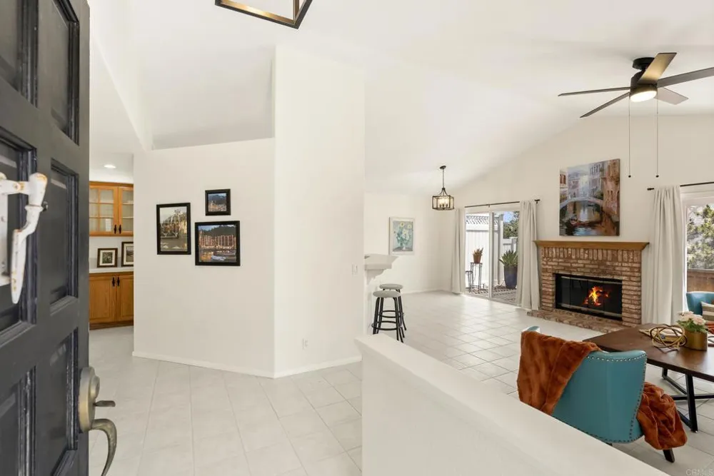 1241 Pearlbush Court El Cajon, CA 92019