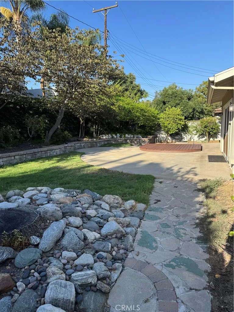 433 W Northridge Avenue Glendora, CA 91741
