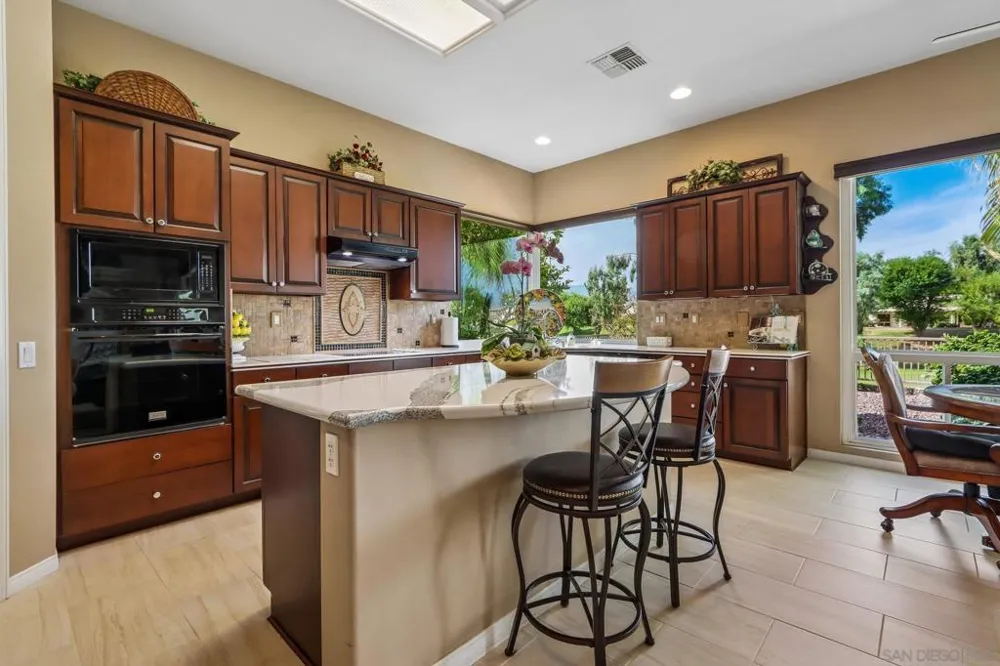 38837 Ryans Way Palm Desert, CA 92211