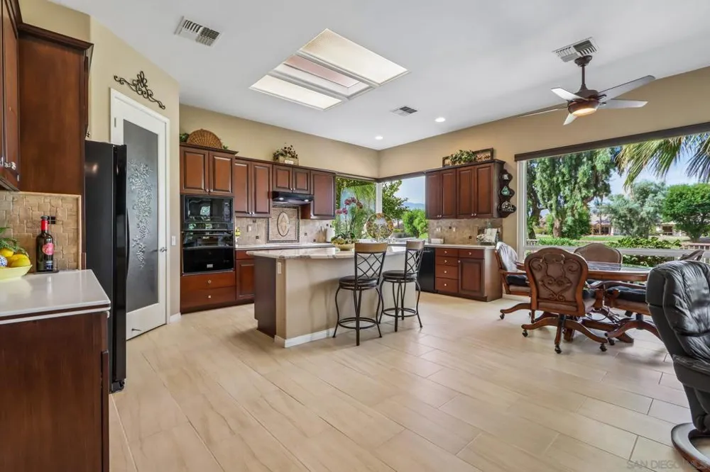 38837 Ryans Way Palm Desert, CA 92211