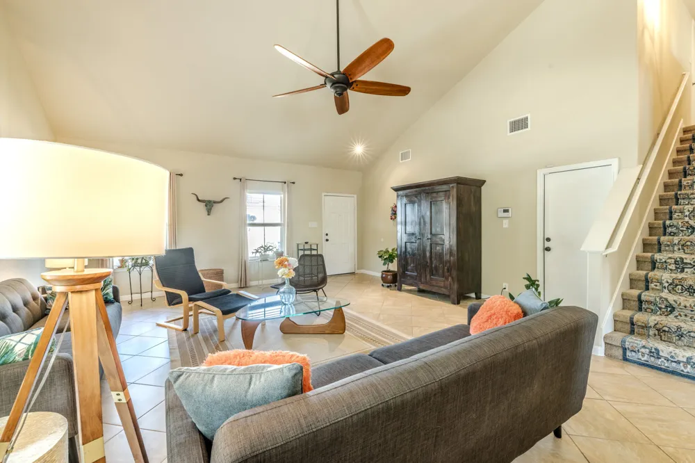 209 Frio River Trail Hutto, TX 78634