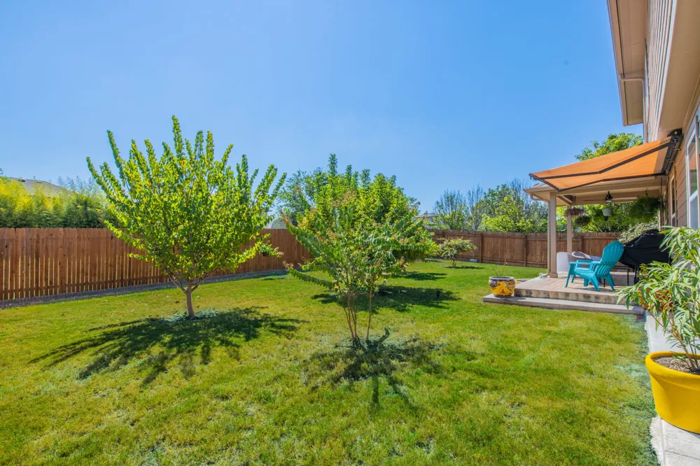 209 Frio River Trail Hutto, TX 78634