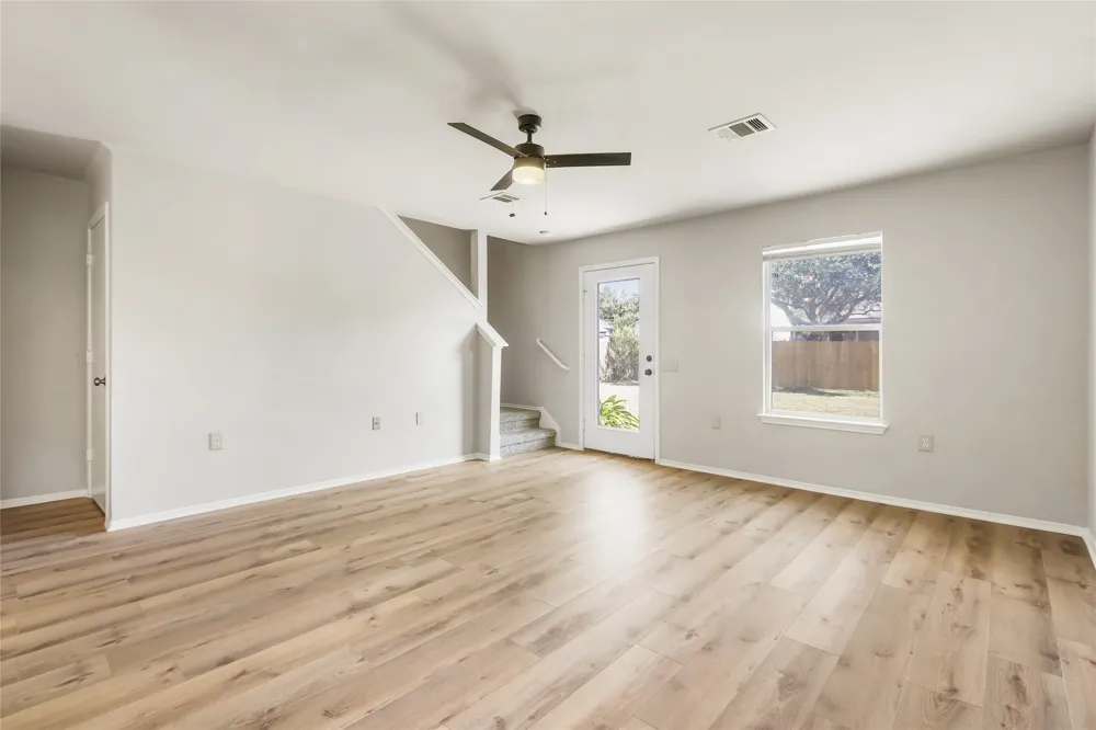 11805 Lima Drive Manor, TX 78653
