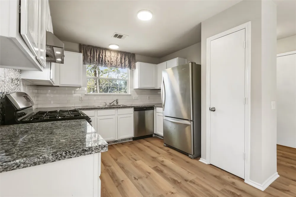 11805 Lima Drive Manor, TX 78653