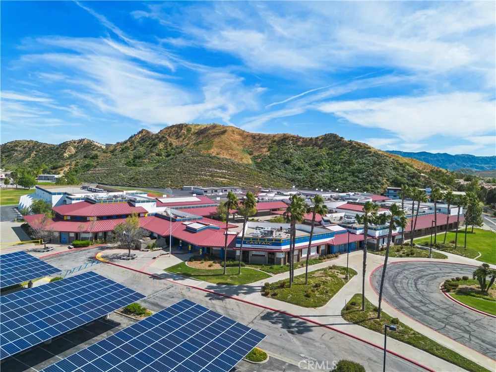 32248 Green Hill Castaic, CA 91384