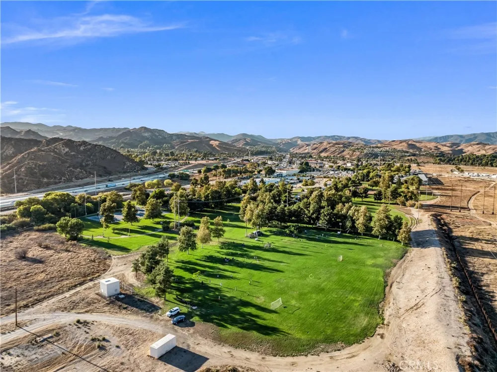 32248 Green Hill Castaic, CA 91384