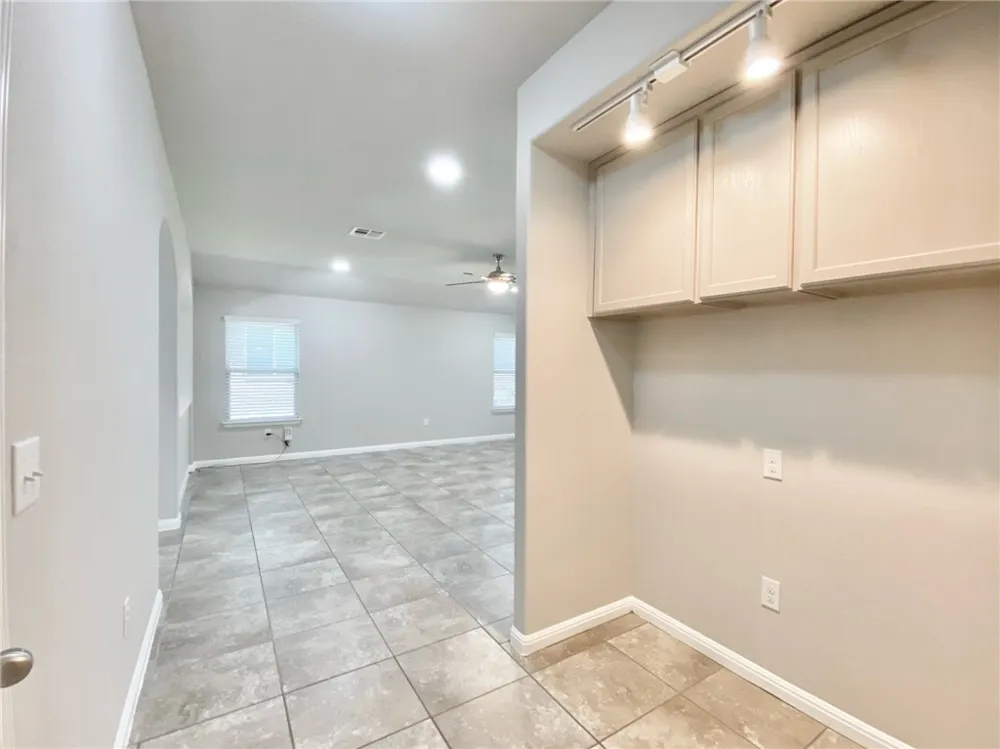 308 Chalk Knob Manor Leander, TX 78641
