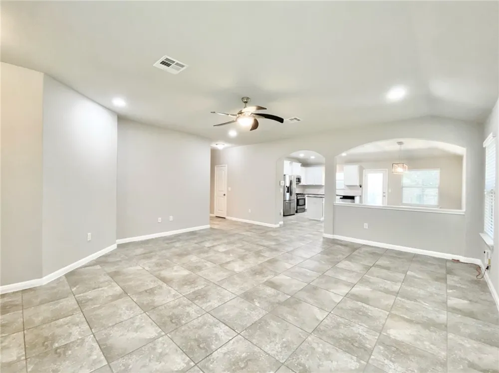 308 Chalk Knob Manor Leander, TX 78641