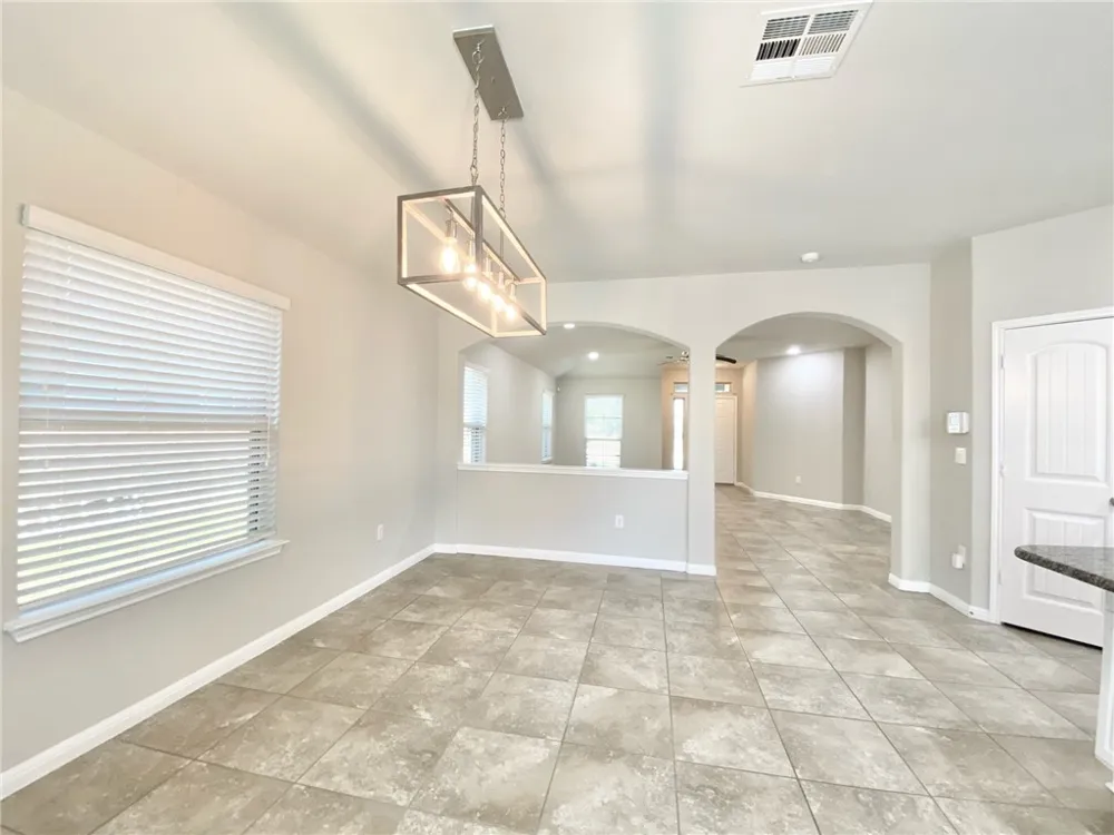 308 Chalk Knob Manor Leander, TX 78641