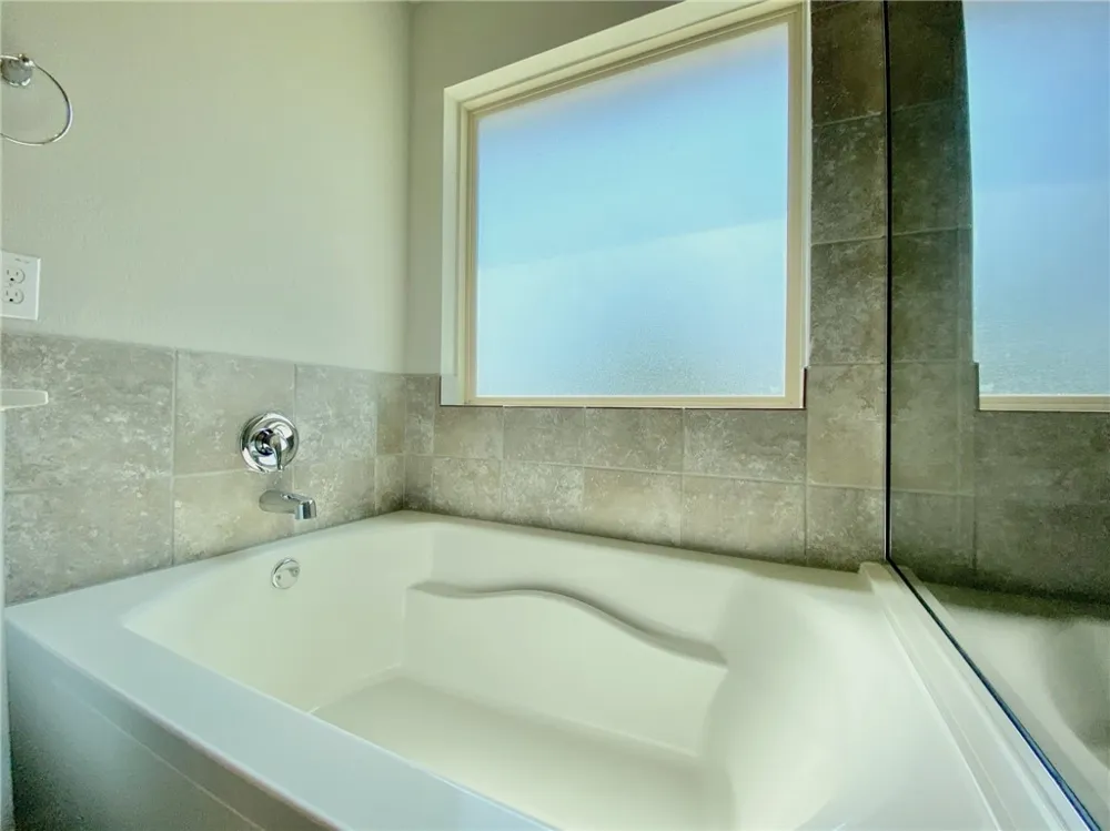 308 Chalk Knob Manor Leander, TX 78641